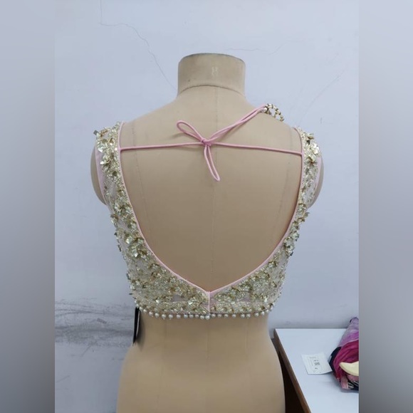 Seema Gujral Lehenga Size 4/6 - Picture 6 of 10